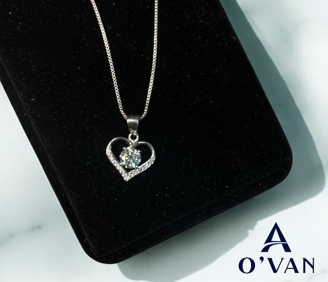 Ladies 0.8ct Silver Love Collection Necklace
